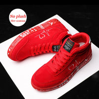 Tênis Street 2023 com camada externa de pelúcia