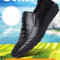 Sapato de couro casual masculino, superfície macia, fundo macio e respirável.